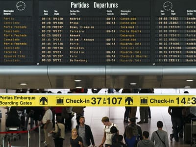 Greve na TAP: há 2500 passageiros «em risco» amanhã - TVI