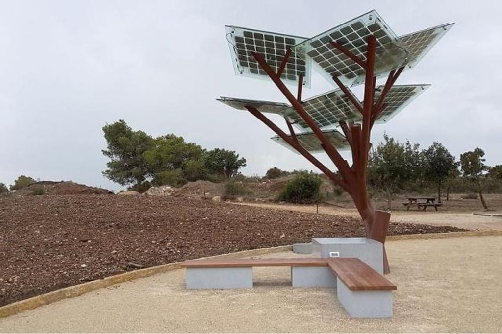 eTree: árvore que converte luz solar em energia