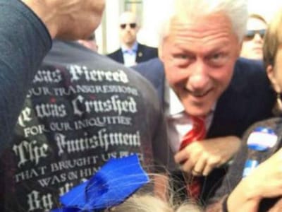 Bill Clinton estraga fotografia de criança - TVI
