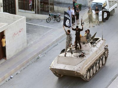 Estado Islâmico executa combatentes estrangeiros que tentaram fugir - TVI