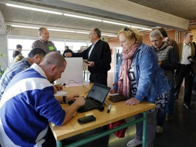 Catalunha: voto foi «êxito total», diz Artur Mas - TVI
