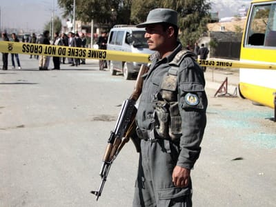 Afeganistão: atentado em jogo de voleibol matou 57 pessoas - TVI