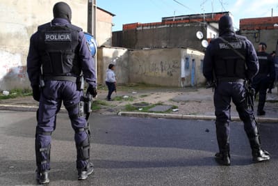 Polícia pede à ministra «resolução urgente» de problemas da PSP - TVI