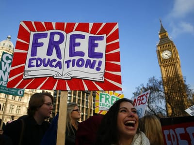 Estudantes protestam em Londres contra aumento das propinas - TVI