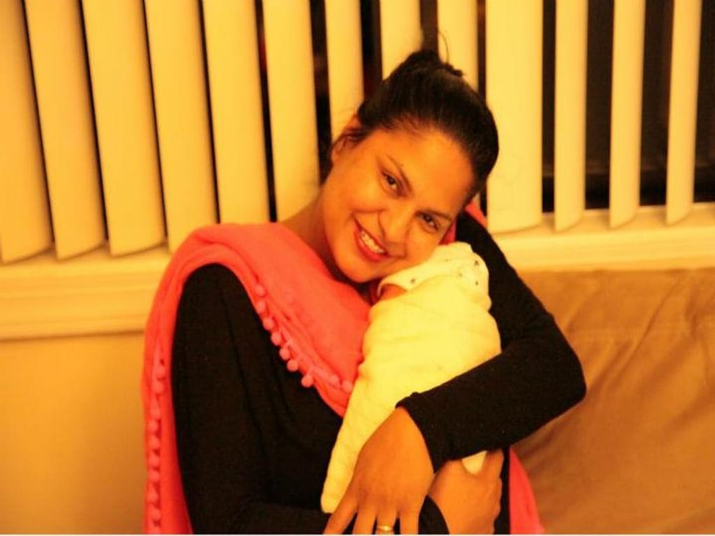 Atriz Veena Malik foi condenada a 26 anos de prisão (Twitter)
