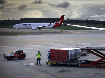 Nome de rede wi-fi aterroriza passageiros da Qantas - TVI
