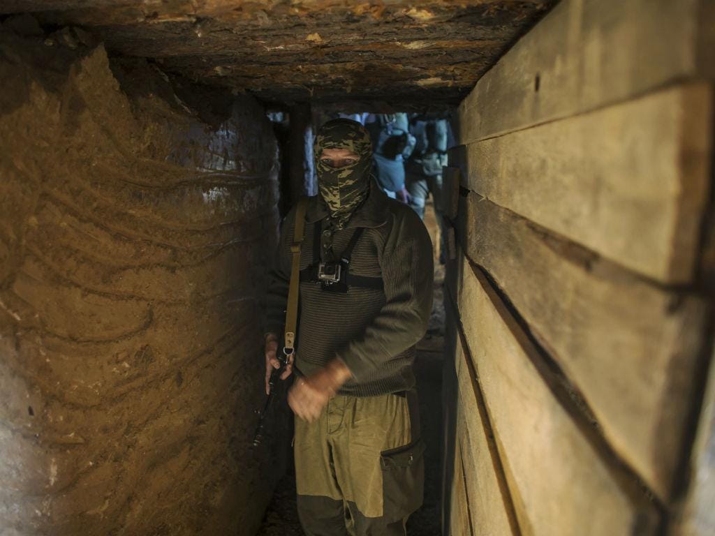 Bunker na cidade de Yasynuvata, Ucrânia (REUTERS/Marko Djurica)
