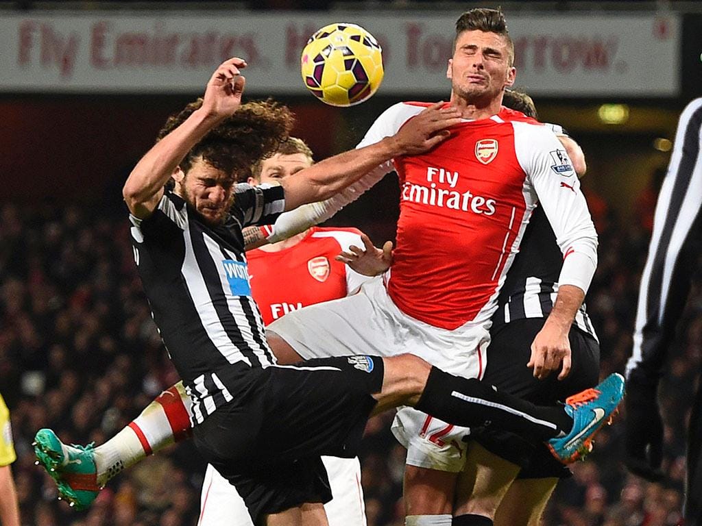 Arsenal-Newcastle (REUTERS/ Dylan Martinez )