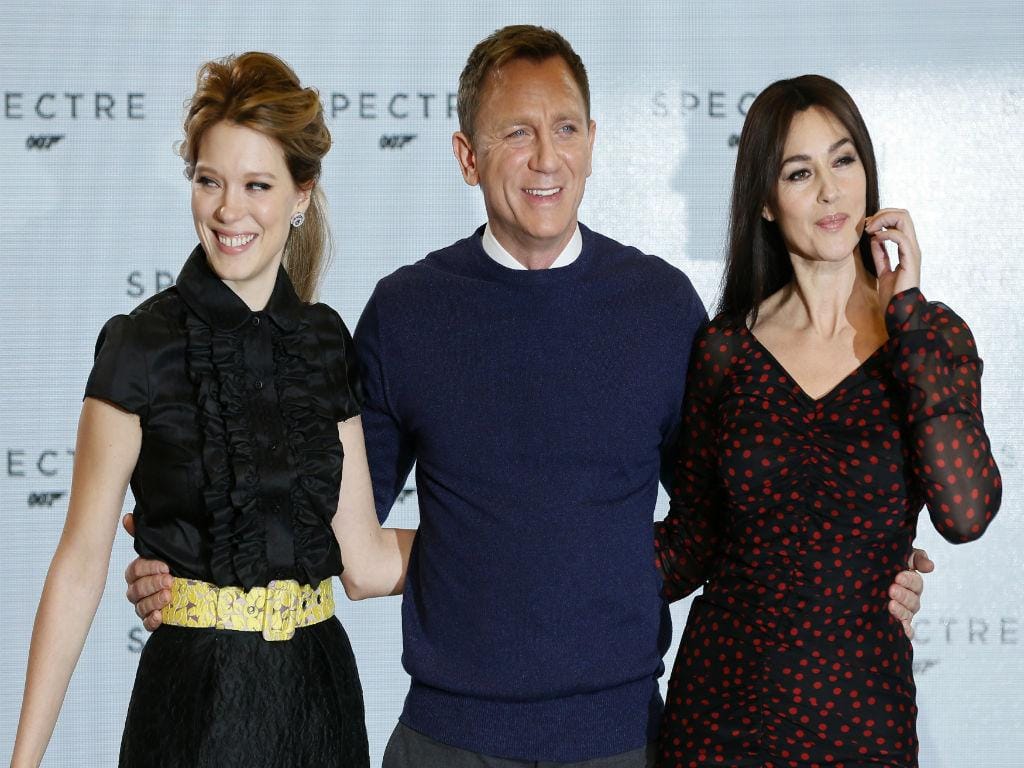 Lea Seydoux, Daniel Craig e Monica Bellucci no evento que marcou o início de produção do novo filme de James Bond  «Spectre» (REUTERS)