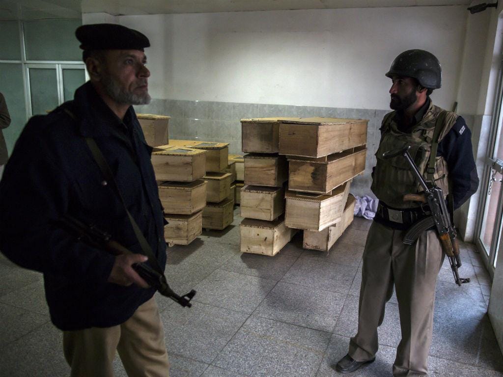 Atentado talibã a escola no Paquistão (Reuters)
