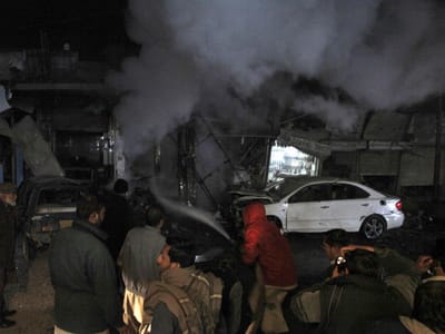 Dois polícias mortos em atentado no Paquistão - TVI