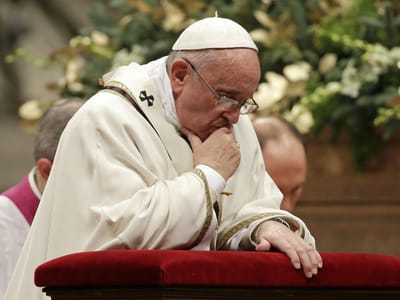 Papa triste com assassínio de 21 coptas só porque «eram cristãos» - TVI