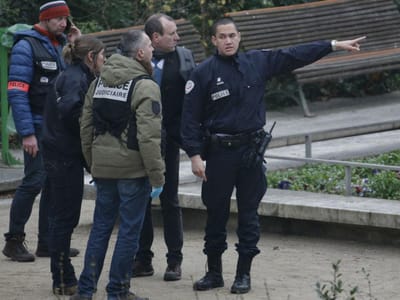 Ataque terrorista a jornal francês faz 12 mortos  - TVI
