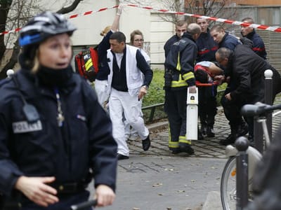 «Charlie Hebdo»: NATO considera atentado «ataque à liberdade de imprensa» - TVI