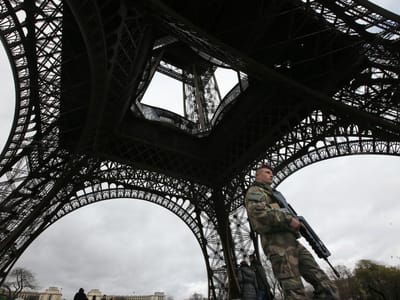 O que se sabe sobre o atentado que foi evitado em Paris - TVI