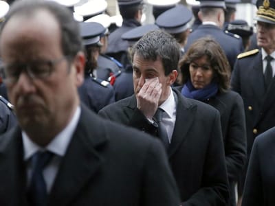 O abraço de Hollande e a lágrima de Valls - TVI