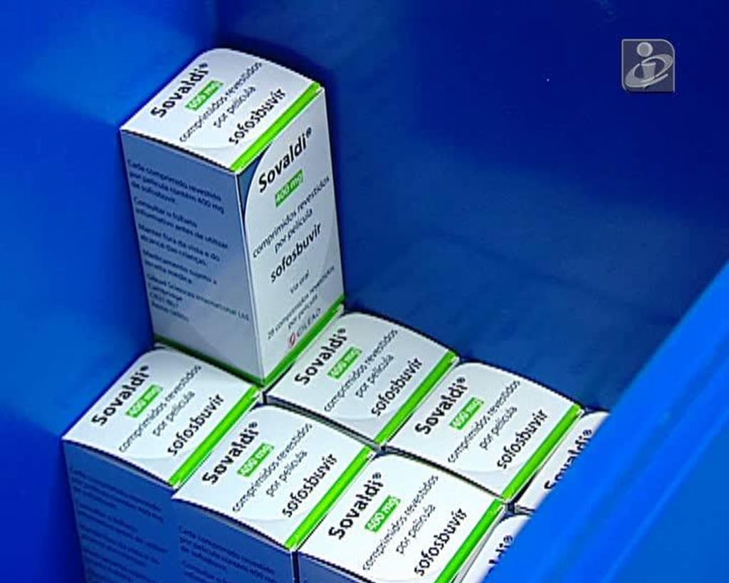 Laboratório oferece 100 tratamentos contra a Hepatite C