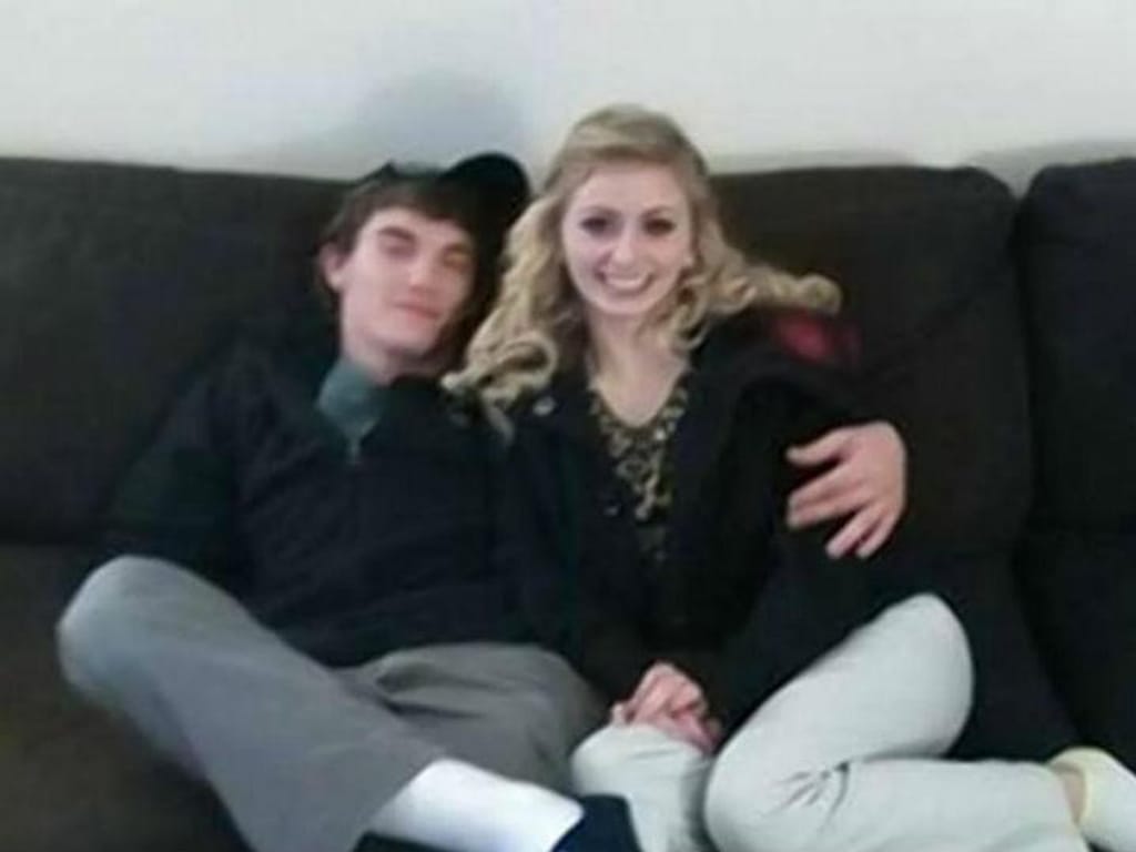 O casal de adolescentes foi detido depois de ter estado em fuga durante duas semanas (Facebook)