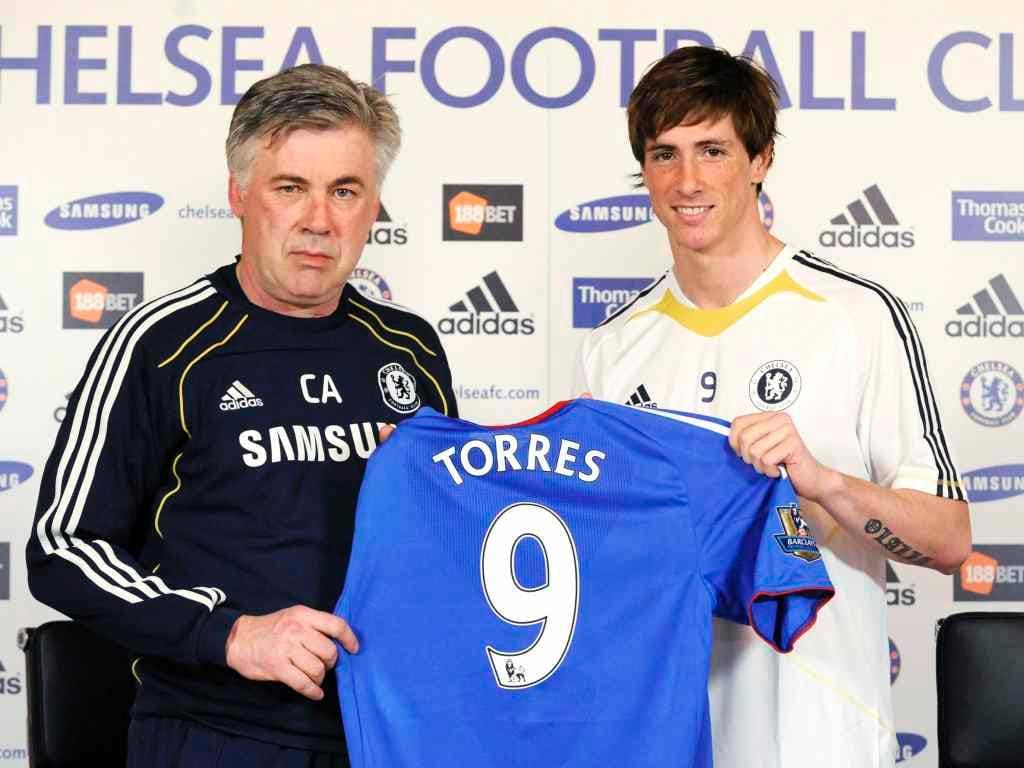 Torres do Liverpool para o Chelsea (Foto Reuters)