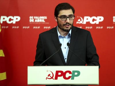 PCP espera que Cavaco pondere demitir o Governo - TVI