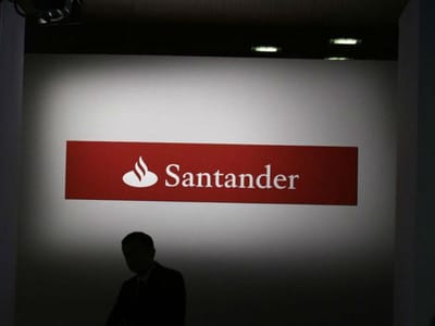 Banif: Moody's sobe 'rating' de títulos de dívida do Santander Totta - TVI