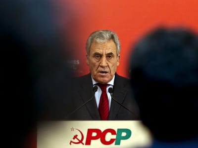 Grécia: Jerónimo de Sousa condena alinhamento de Portugal com «os mais fortes» - TVI