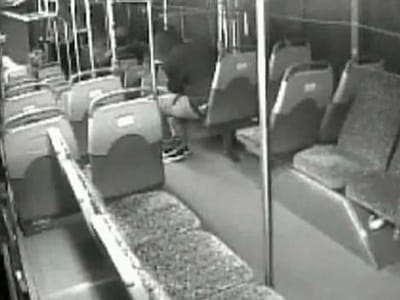 Vídeo: atirador abre fogo contra autocarro nos EUA - TVI