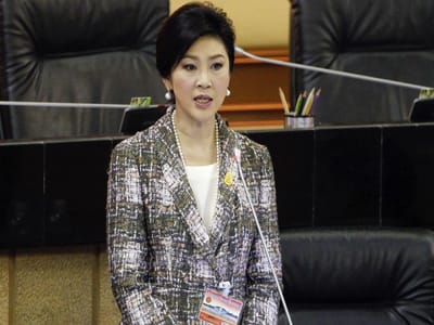 Ex-primeira-ministra da Tailândia condenada a prisão foge para o Dubai - TVI