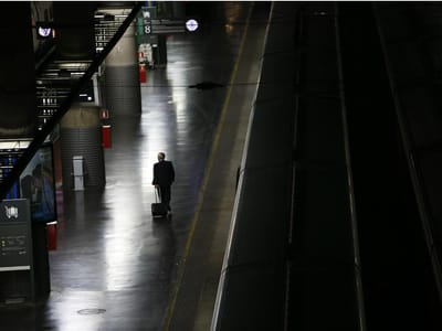 Rapaz fica sem as duas pernas em atropelamento no metro de Madrid - TVI
