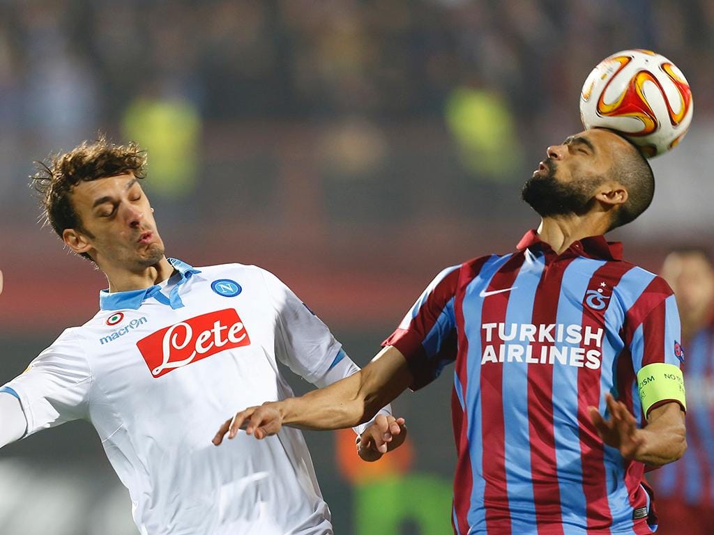 Trabzonspor-Napoles (REUTERS/ Umit Bektas)