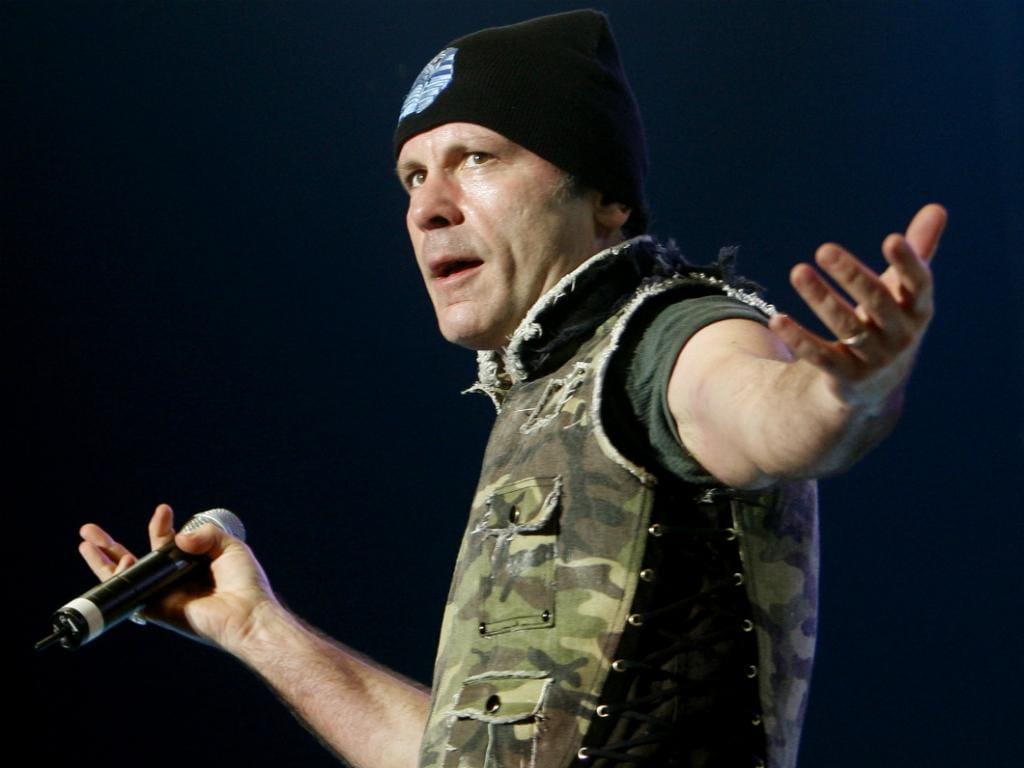 Bruce Dickinson, vocalista dos Iron Maiden (Reuters)
