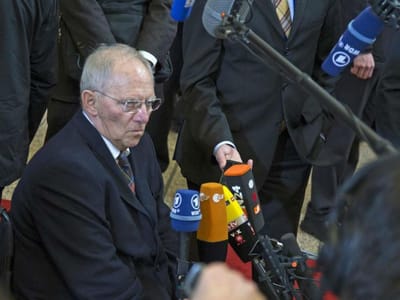 Ministro das Finanças alemão confia que Grécia não sairá do euro - TVI