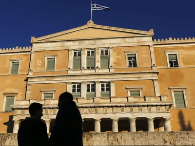 Representante da Grécia acusado de se comportar como um taxista - TVI