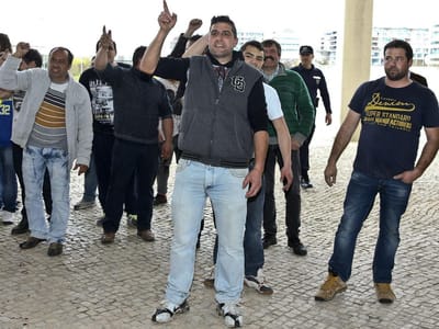 Feirantes voltam a protestar contra taxas da Feira de Março - TVI