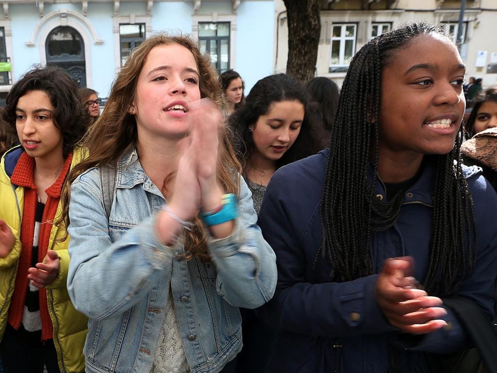 Estudantes manifestam-se por melhores condições no ensino (Lusa/Manuel de Almeida)