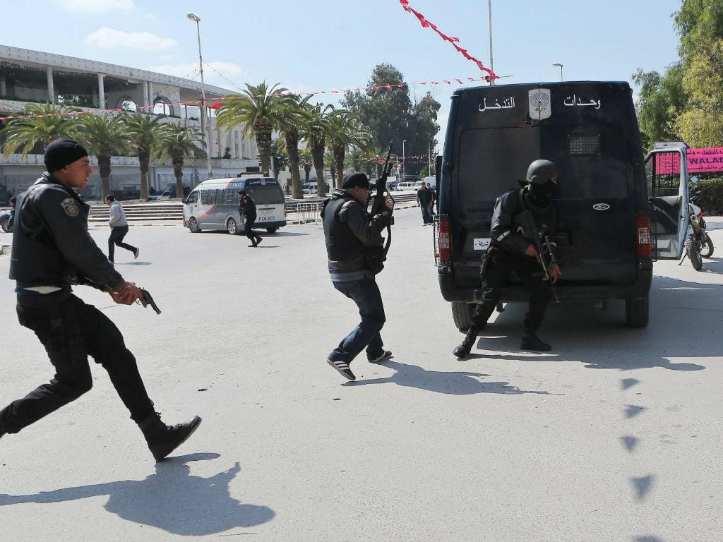 Ataque ao complexo do Parlamento da Tunísia (EPA)