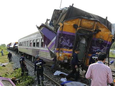 Tailândia: choque de comboios faz 50 feridos - TVI