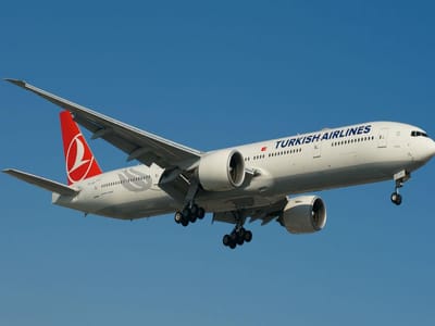 Forte turbulência num voo da Turkish Airlines faz 29 feridos - TVI