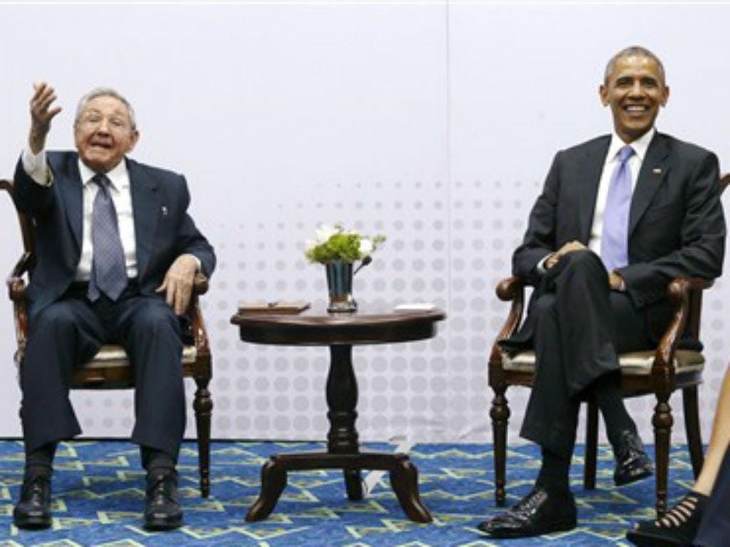 Reunião histórica entre Obama e Castro no Panamá (REUTERS)