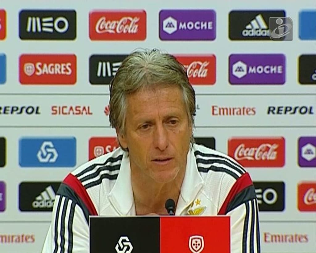 «No Benfica, na China ou no Uruguai, quero é treinar»