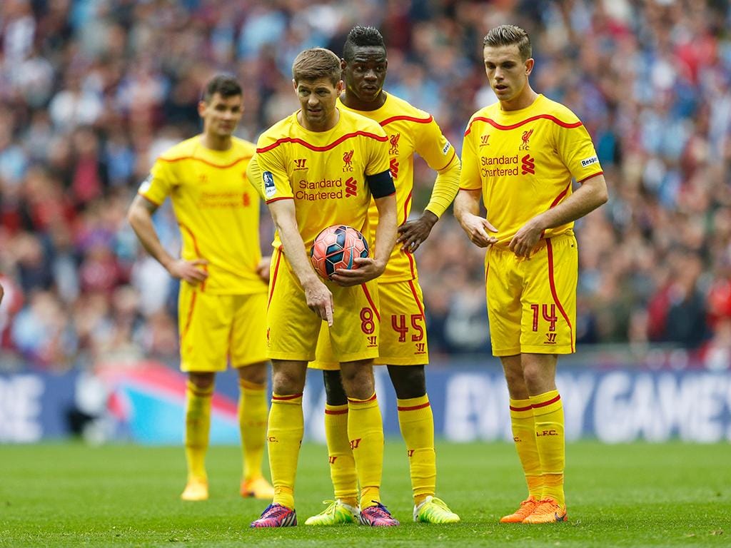 Aston Villa-Liverpool (Reuters/ Carl Recine)