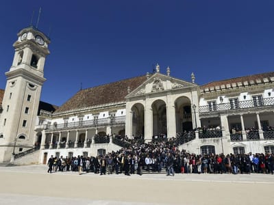 Câmara quer comprar dois miniautocarros para ligar a Alta e Baixa de Coimbra - TVI