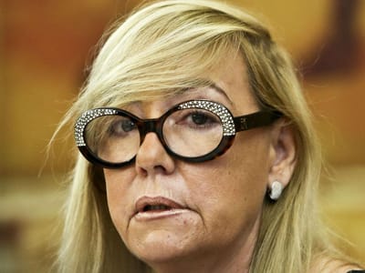 Ministra da Justiça: é «impossível» governo aceder a processos - TVI