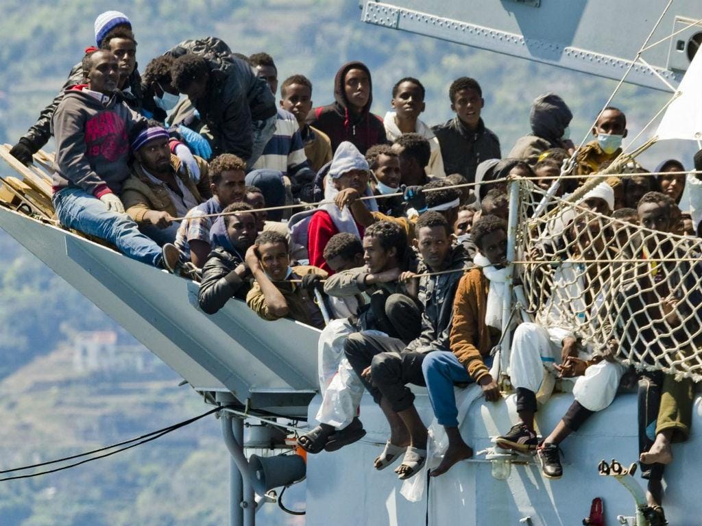 Migrantes em Itália (Lusa)