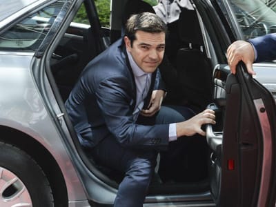 Alexis Tsipras critica credores por exigirem reformas "absurdas" - TVI