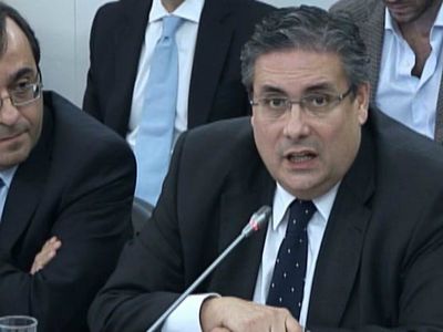 Banif: PSD apresenta “tabela de inverdades” de Mário Centeno - TVI