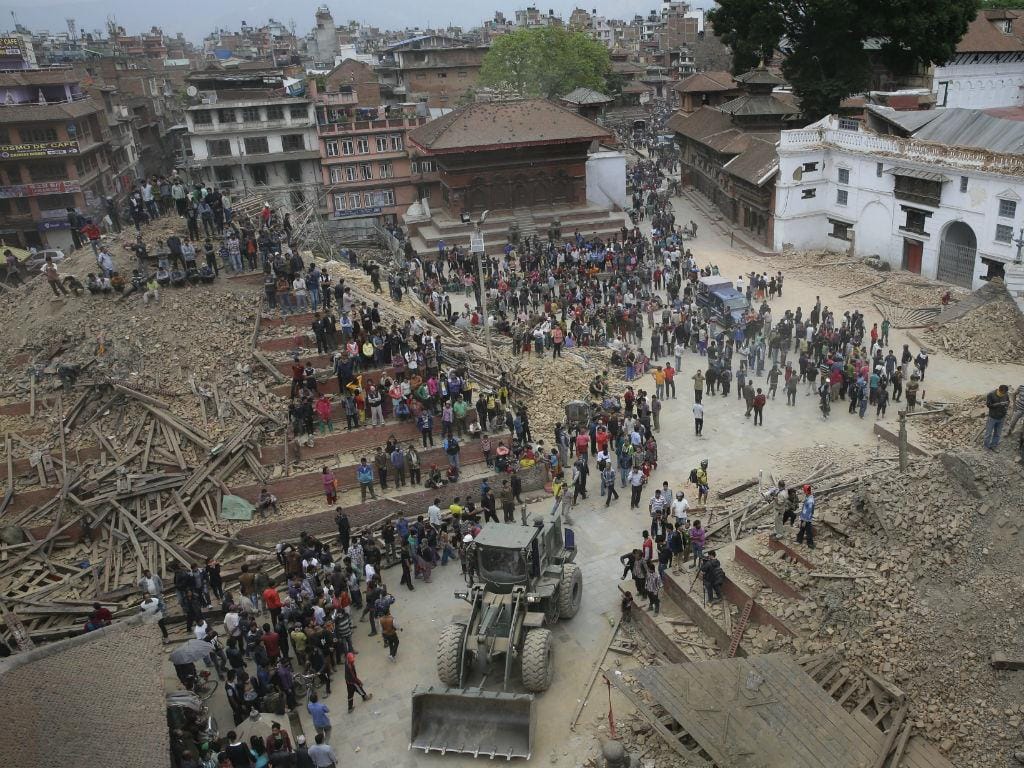 Forte sismo no Nepal (Lusa/EPA)
