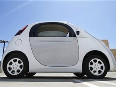 Novo veículo sem condutor da Google quase pronto a circular - TVI