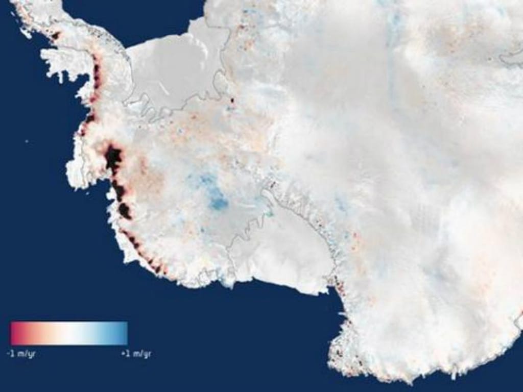 Camada de gelo da Antártica entra em colapso [Foto: Twitter]