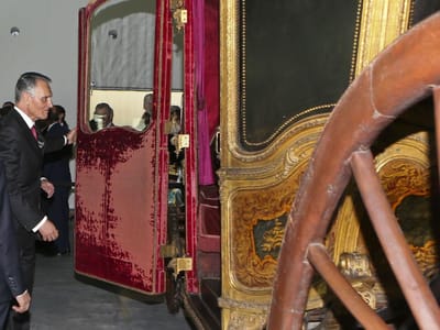 Museu dos Coches comemora reabertura com borlas - TVI